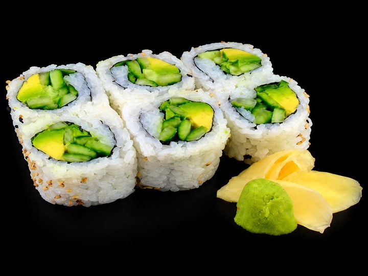 Avocado & Cucumber Roll (6pcs)